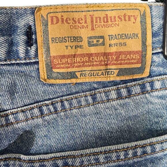 DIESEL Made in Italy Men’s Luster Slim Cut Light Wash Jean size 30 - Picture 9 of 9